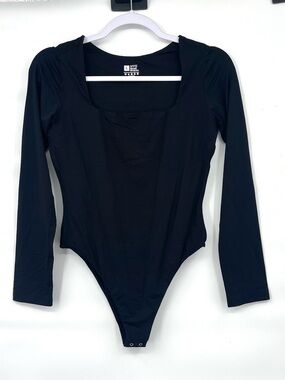 HYZ NWOT black square neck athletic smoothing bodysuit